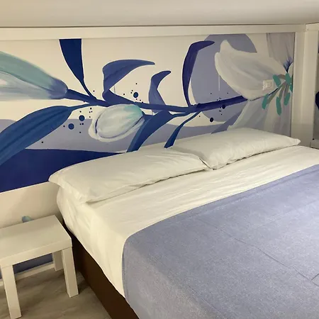 Holabologna Luxury And Flats 3*