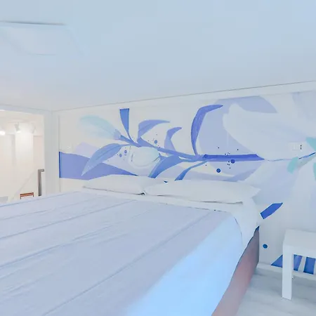 Πανσιόν Holabologna Luxury And Flats 4*