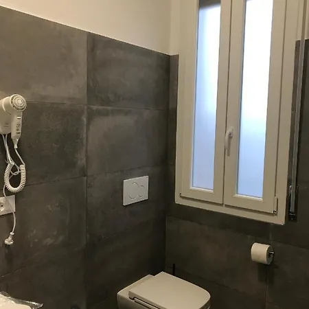 Holabologna Luxury And Flats בית הארחה