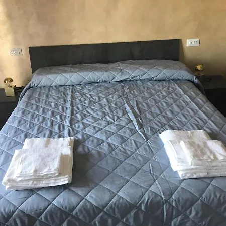 בית הארחה Holabologna Luxury And Flats בולוניה