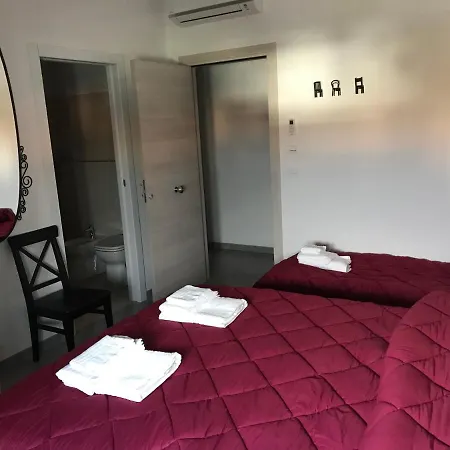 Holabologna Luxury And Flats 3* בולוניה