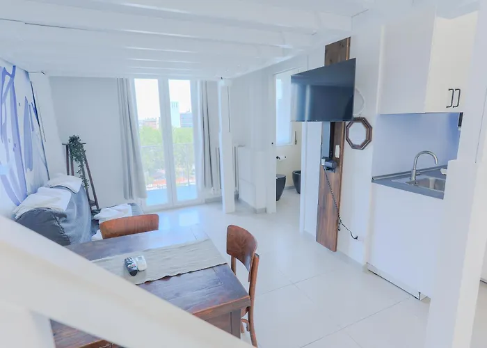 Pensionat Holabologna Luxury And Flats Bologna