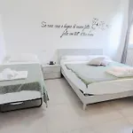 Гостевой дом Holabologna Luxury And Flats 4*