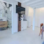 Holabologna Luxury And Flats Гостевой дом 4*