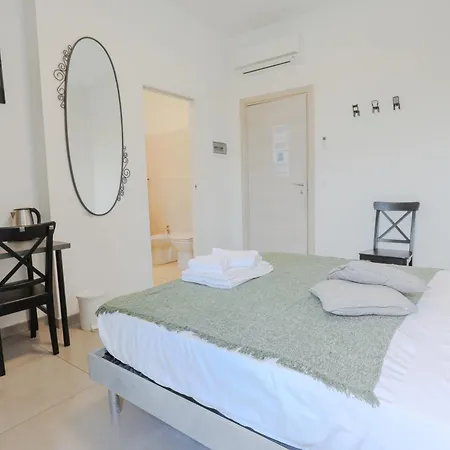 Πανσιόν Holabologna Luxury And Flats