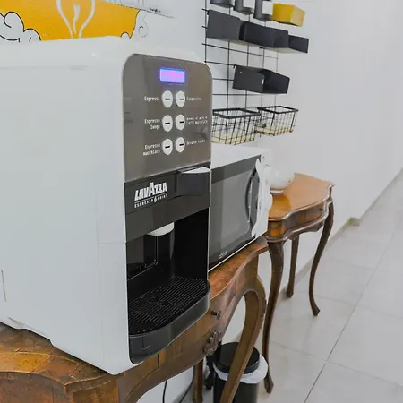 Holabologna Luxury And Flats Πανσιόν 3*