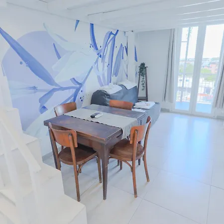 Holabologna Luxury And Flats 招待所 4*