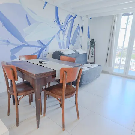 Holabologna Luxury And Flats 3*