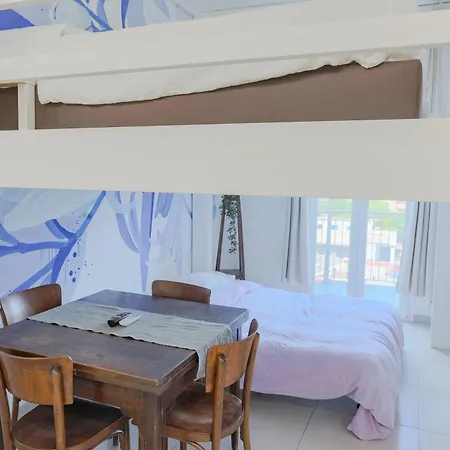 Πανσιόν Holabologna Luxury And Flats