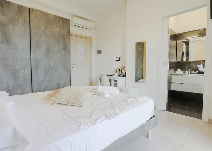 Holabologna Luxury And Flats 4* Μπολόνια