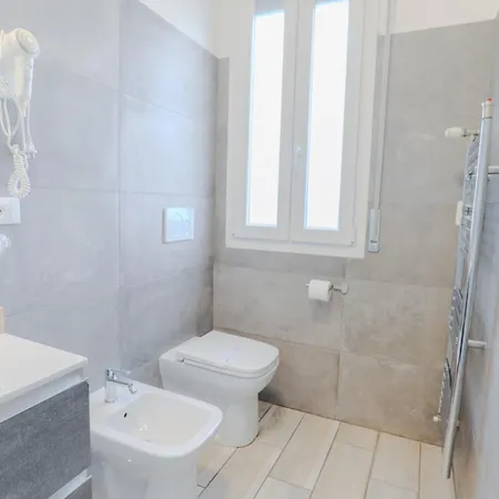 Holabologna Luxury And Flats 4*