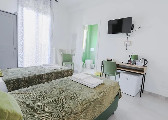 Holabologna Luxury And Flats 4*