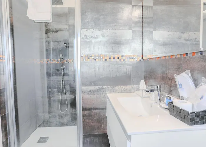 بيت ضيافة Holabologna Luxury And Flats