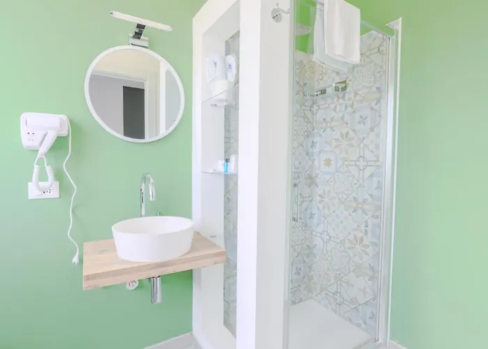 بيت ضيافة Holabologna Luxury And Flats 4*