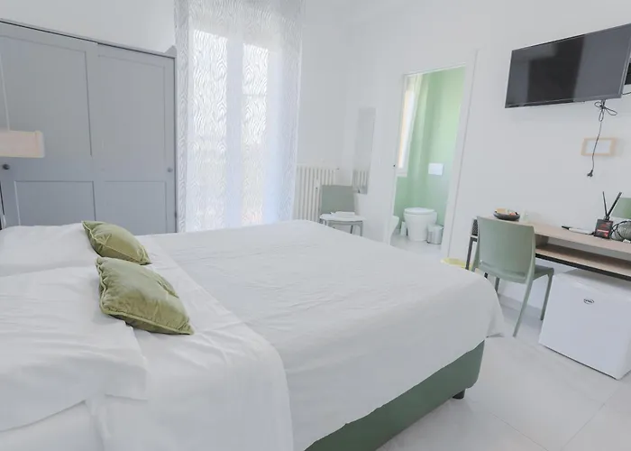 Holabologna Luxury And Flats 4*