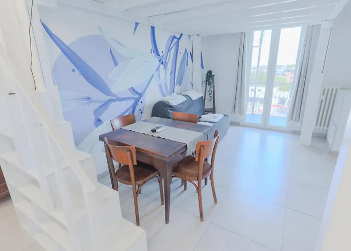 Holabologna Luxury And Flats بيت ضيافة 4*